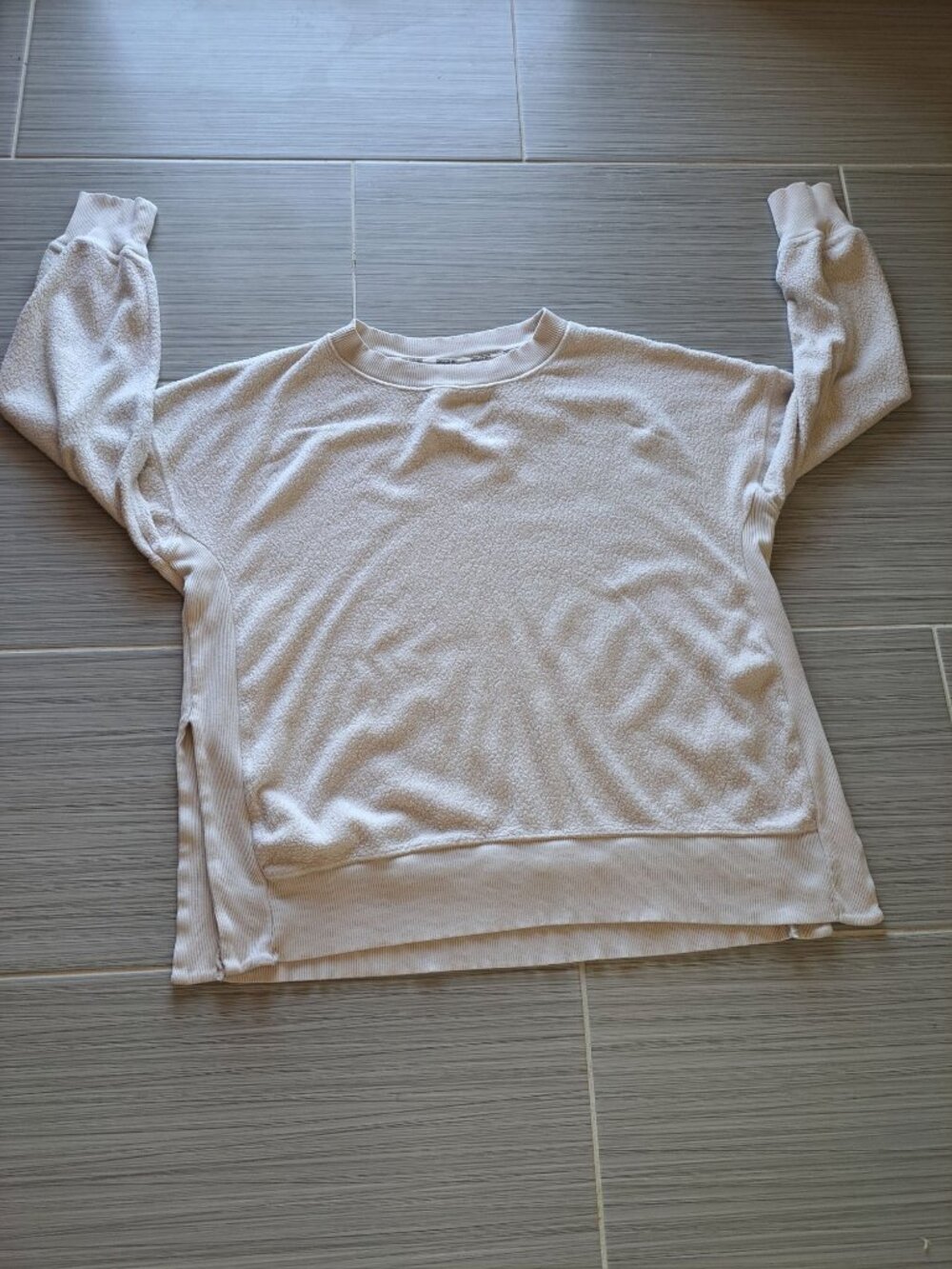 Aerie Chilled Out Large Beige Sherpa Sweatshirt Ribbed Side Panels Women's Cozy - Picture 9 of 11